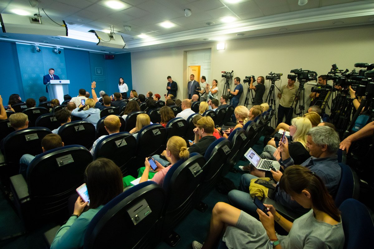 Богдан заявил, что Кличко обязан покинуть пост