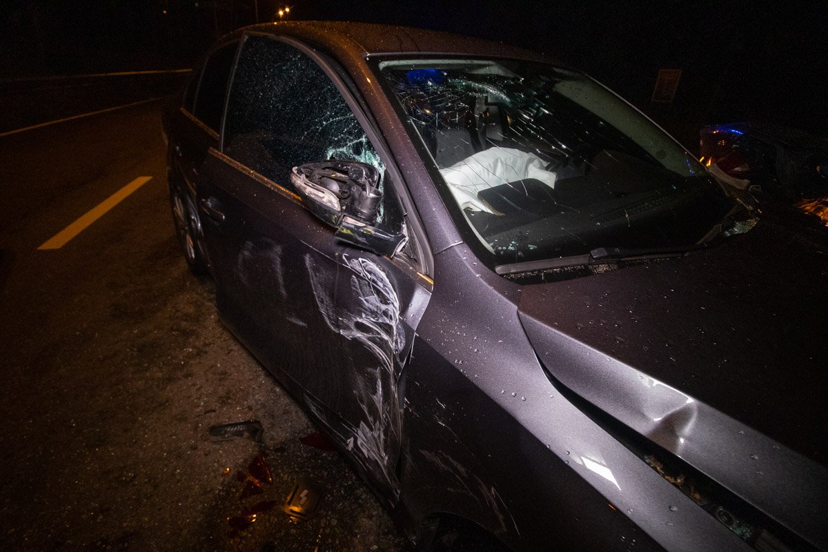 Volkswagen зацепил автобус и влетел в ДТП из двух Hyundai