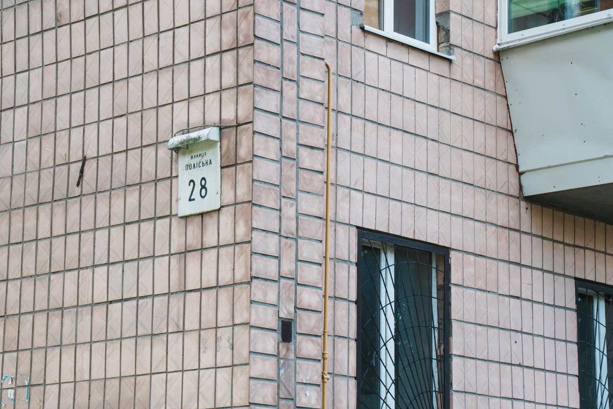 Труп обнаружила женщина, которая живет по-соседству