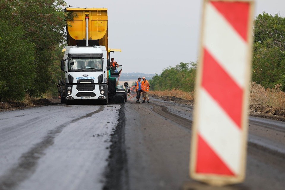 Сама трасса была разбита на 4 участка в Запорожской области и на 2 участка в Донецкой