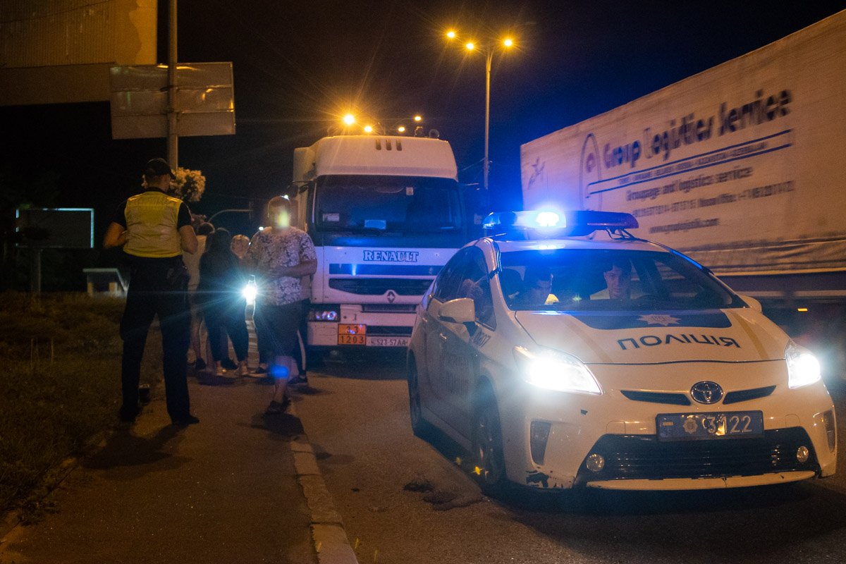  Столкнулись автомобили KIA Rio и бензовоз Renault