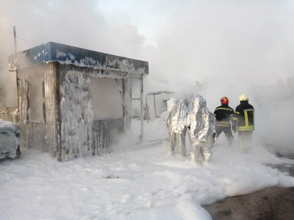 Работник заправки госпитализирован в тяжелом состоянии: у него 90% ожогов тела 