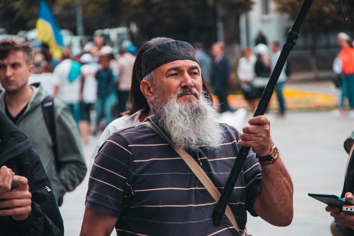 Были и те, кто успел побывать на обоих митингах