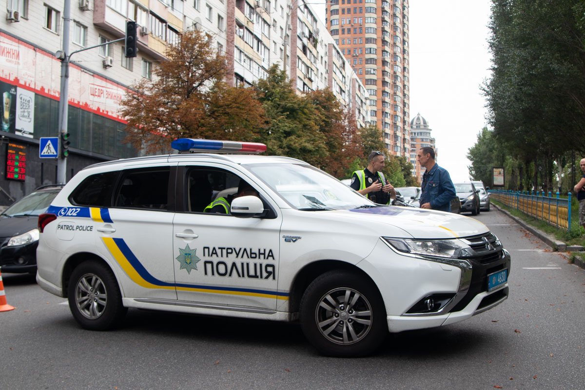 Копы сказали, что забирают "Жигули" на штрафплощадку