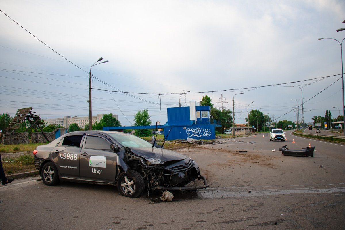 По словам водителя, он уснул за рулем