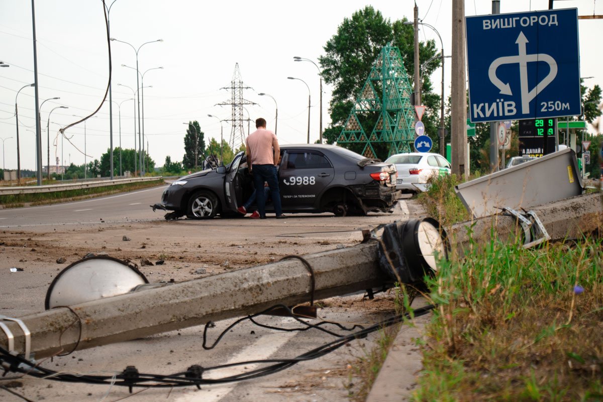 Авария произошла на выезде в Вышгород