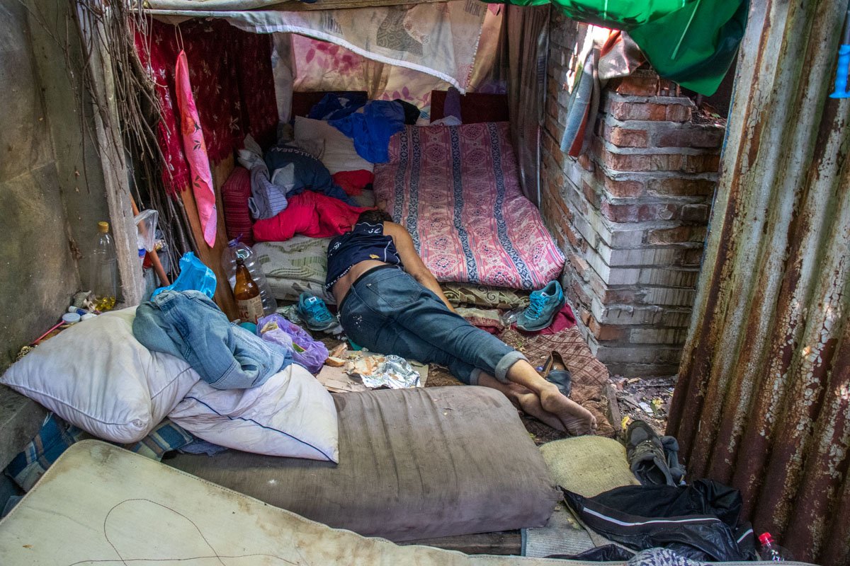 4 августа в Киеве по адресу улица Строителей, 8а обнаружили труп мужчины