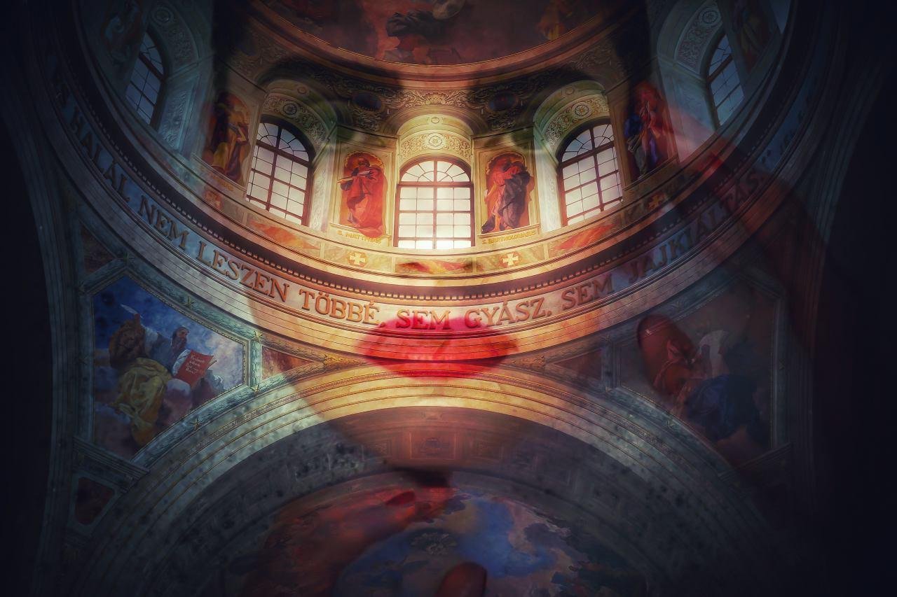 На выставке можно увидеть темы хоррора, религии, сексуальности На выставке можно увидеть темы хоррора, религии, сексуальности