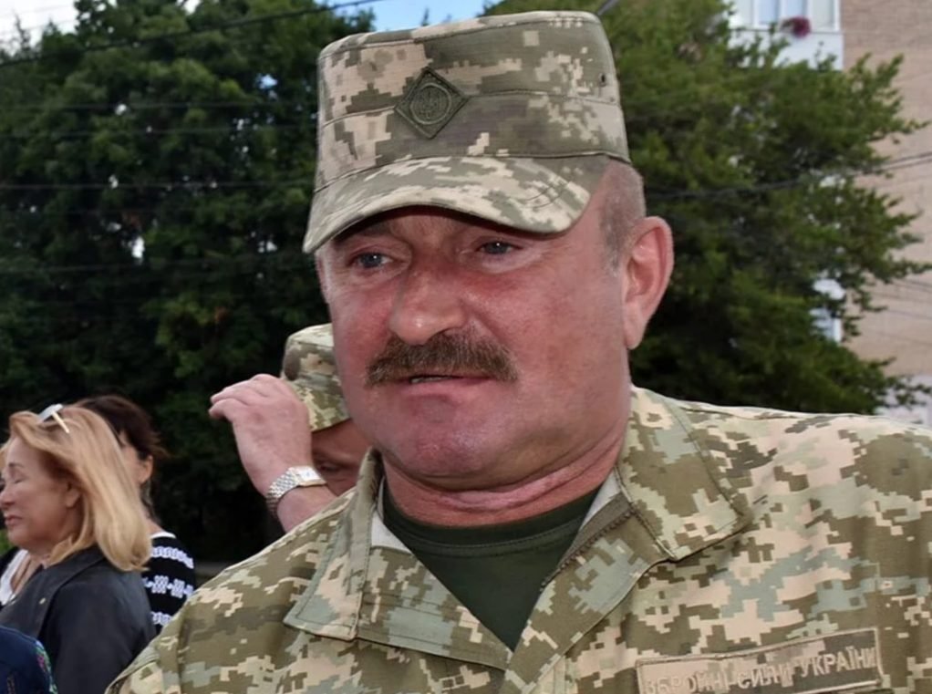 Командующего объединенных сил генерал-лейтенанта Владимира Кравченко Командующего объединенных сил генерал-лейтенанта Владимира Кравченко