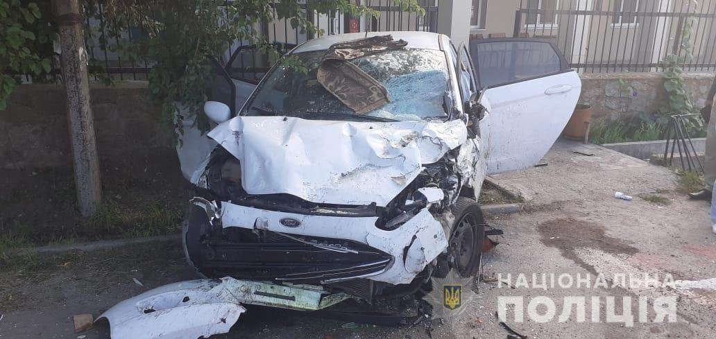 В результате аварии под Киевом один человек погиб, еще четыре- пострадали