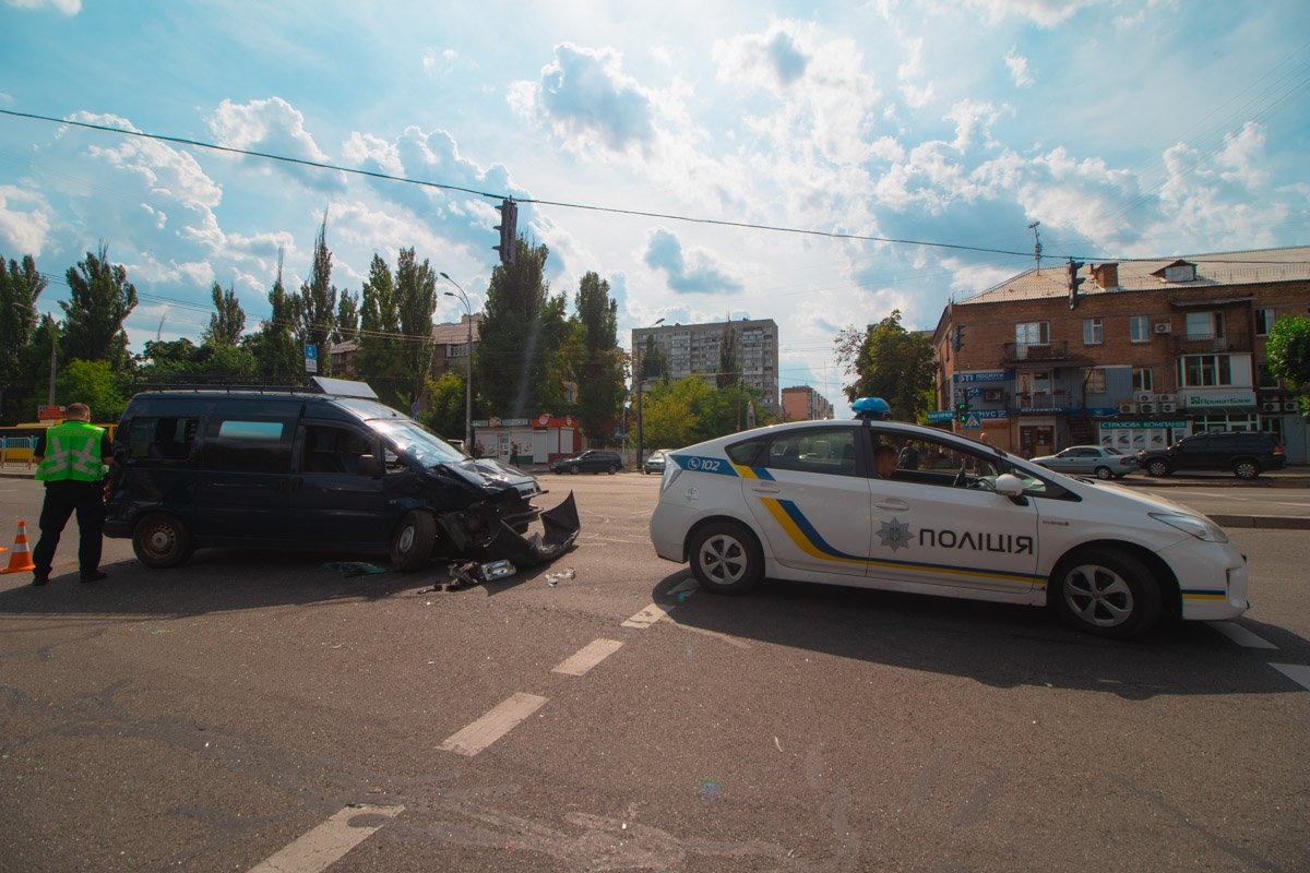 Причиной аварии стал неисправный светофор