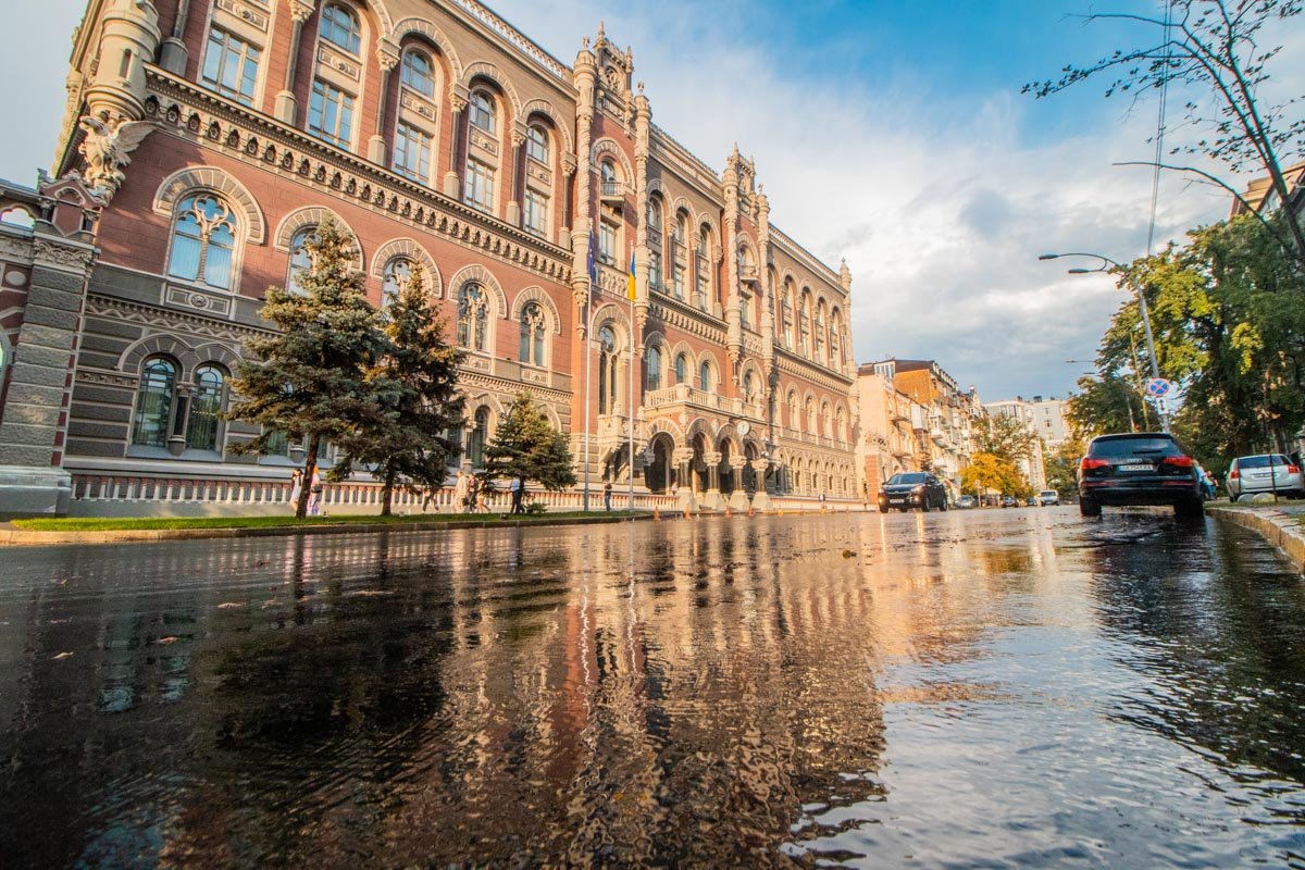 Отражение города - это зазеркалье его души Отражение города - это зазеркалье его души