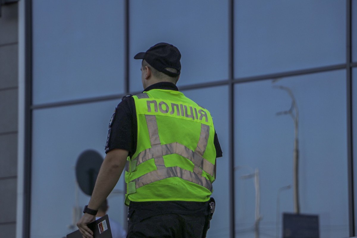 Спецслужбы обследовали помещение и не нашли взрывоопасных веществ Спецслужбы обследовали помещение и не нашли взрывоопасных веществ