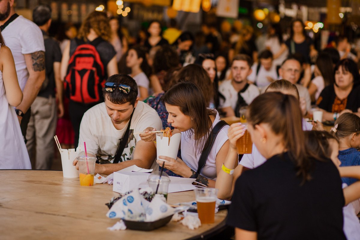 В этот день можно было поесть от пуза