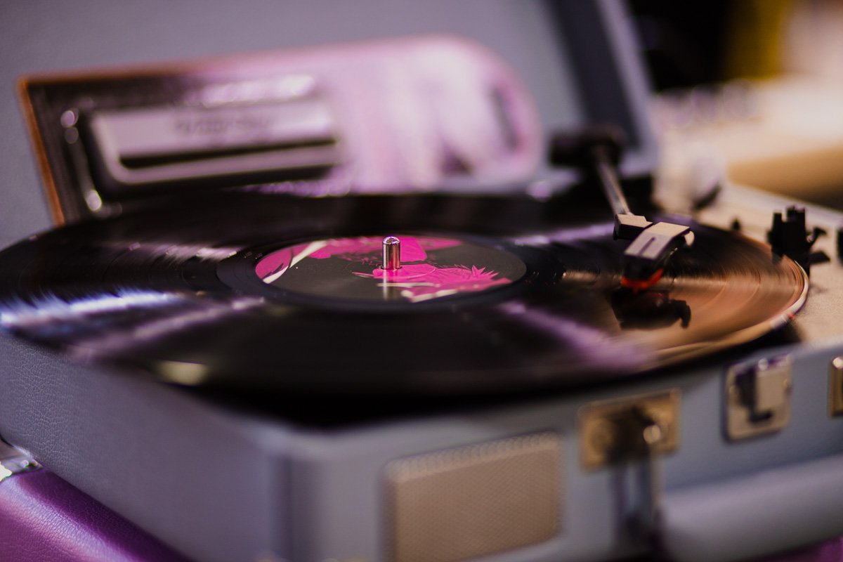 Винил - не стареющая классика
