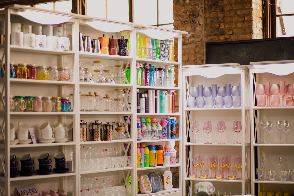 Многочисленные сувениры от Уличной еды