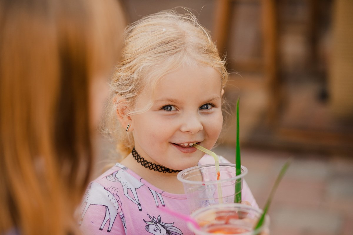 У нее есть лимонад, а чего добились вы?