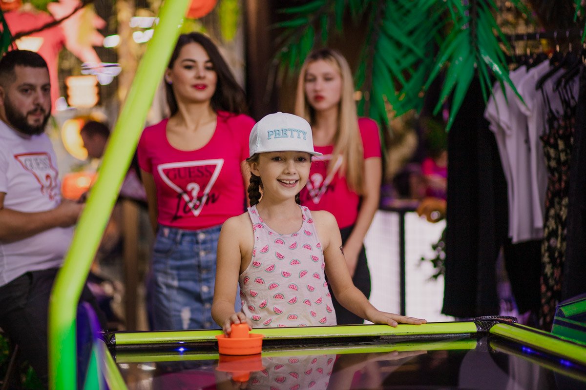 Явно матч идет в ее пользу