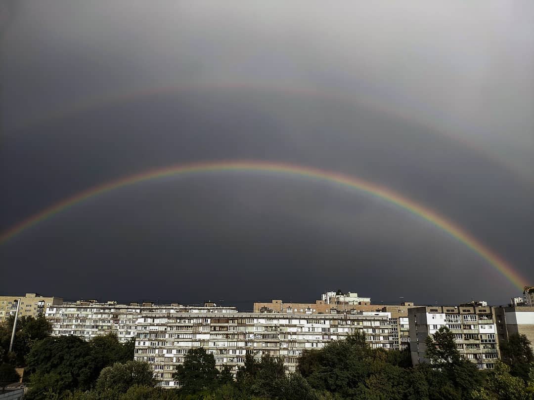 А знаете, чем еще круты дожди? После них на небе можно увидеть вот такую красоту, как увидел @vyacheslav_30
