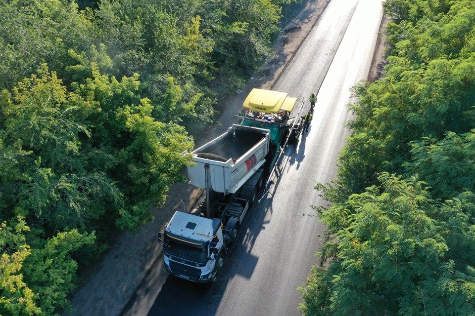 Зеленский поставил задачу закончить трассу в октябре 2019