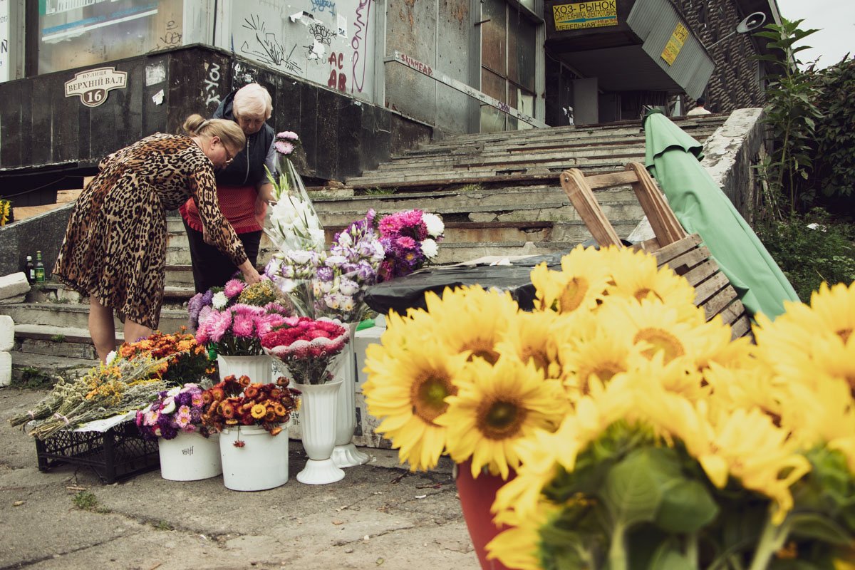 Хотя хотя бы косметический внешний ремонт здание просит уже явно не первый год Хотя хотя бы косметический внешний ремонт здание просит уже явно не первый год