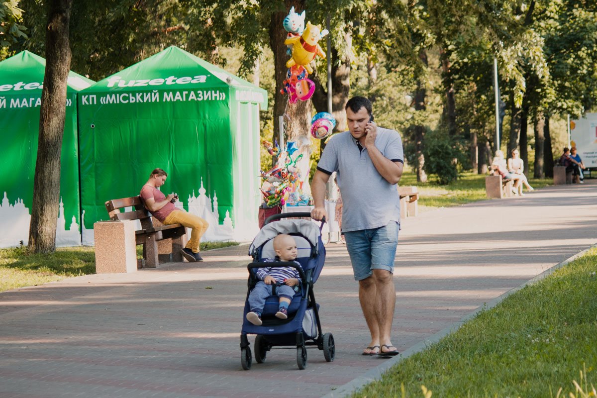 Для кого-то отдых, а для кого-то - работа, пусть и приятная