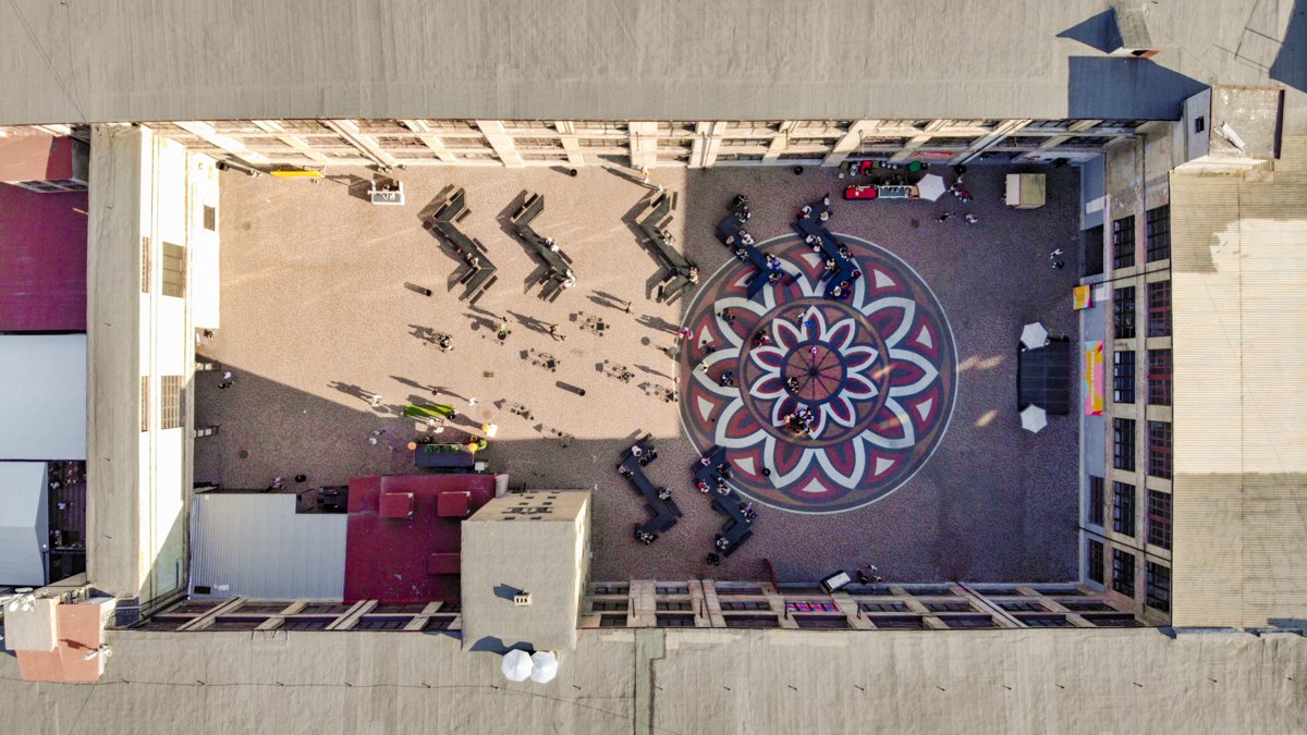 Узнаете это место?