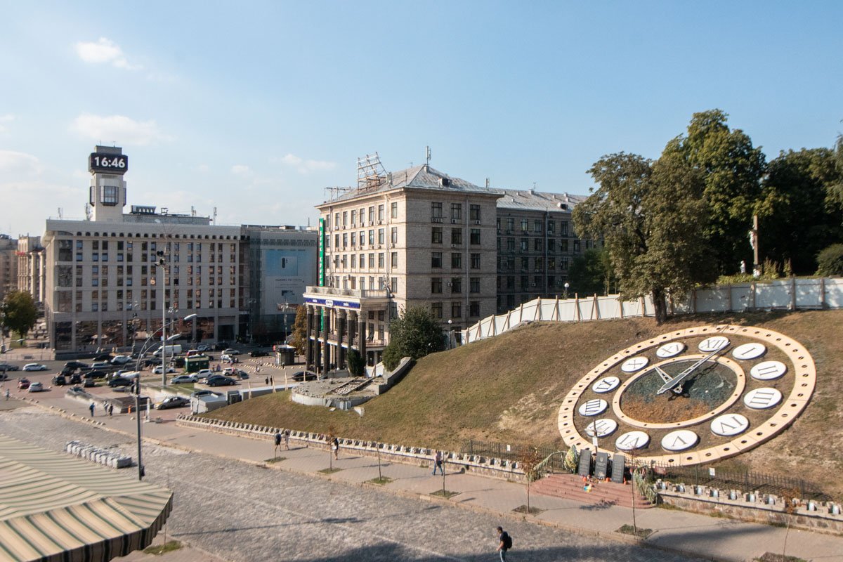 Оказалось, новость о том, что их просто обновят - неправдивая, их снесут с аллеи вовсе Оказалось, новость о том, что их просто обновят - неправдивая, их снесут с аллеи вовсе