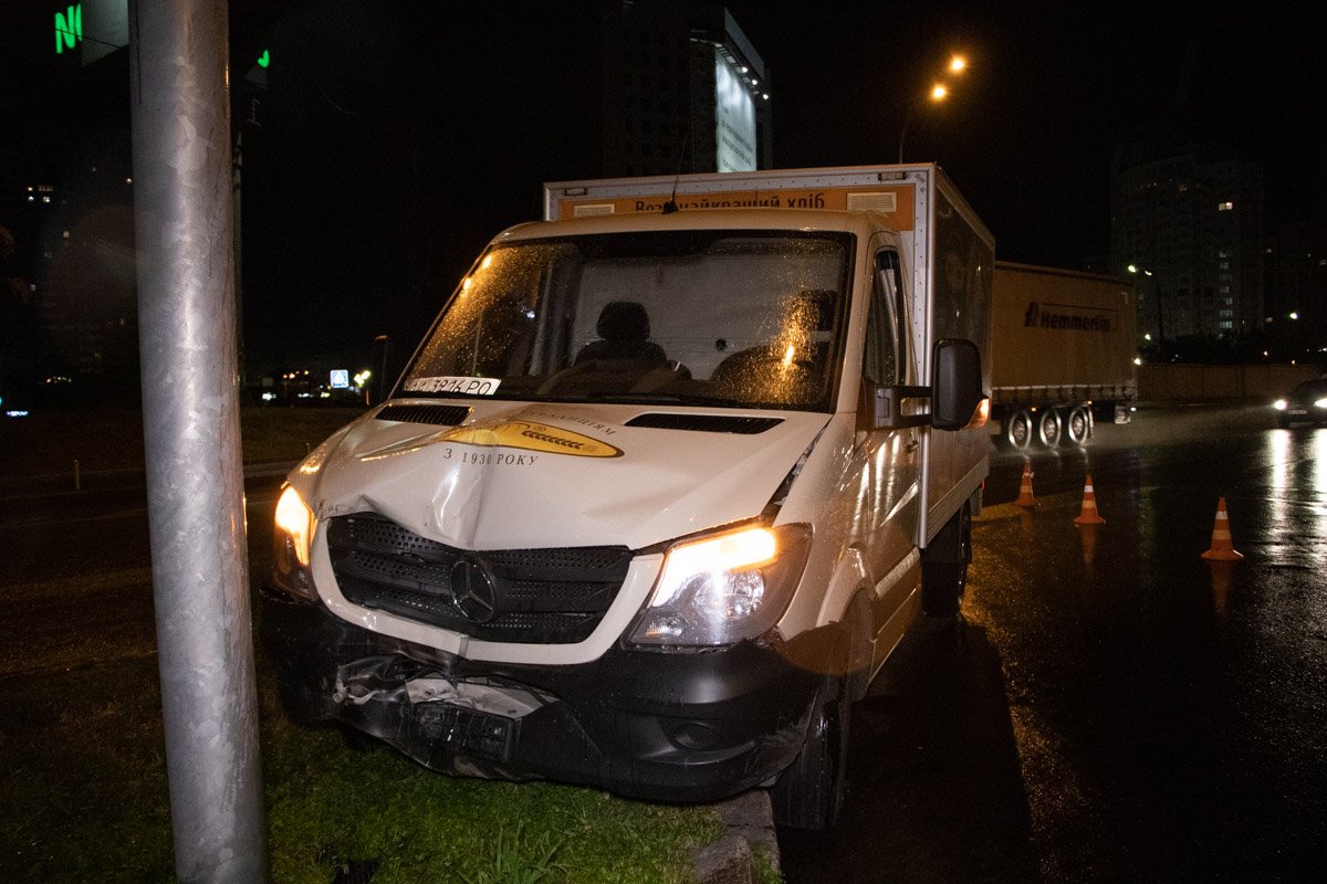 ДТП произошло во вторник, 13 августа, около 23:00 ДТП произошло во вторник, 13 августа, около 23:00