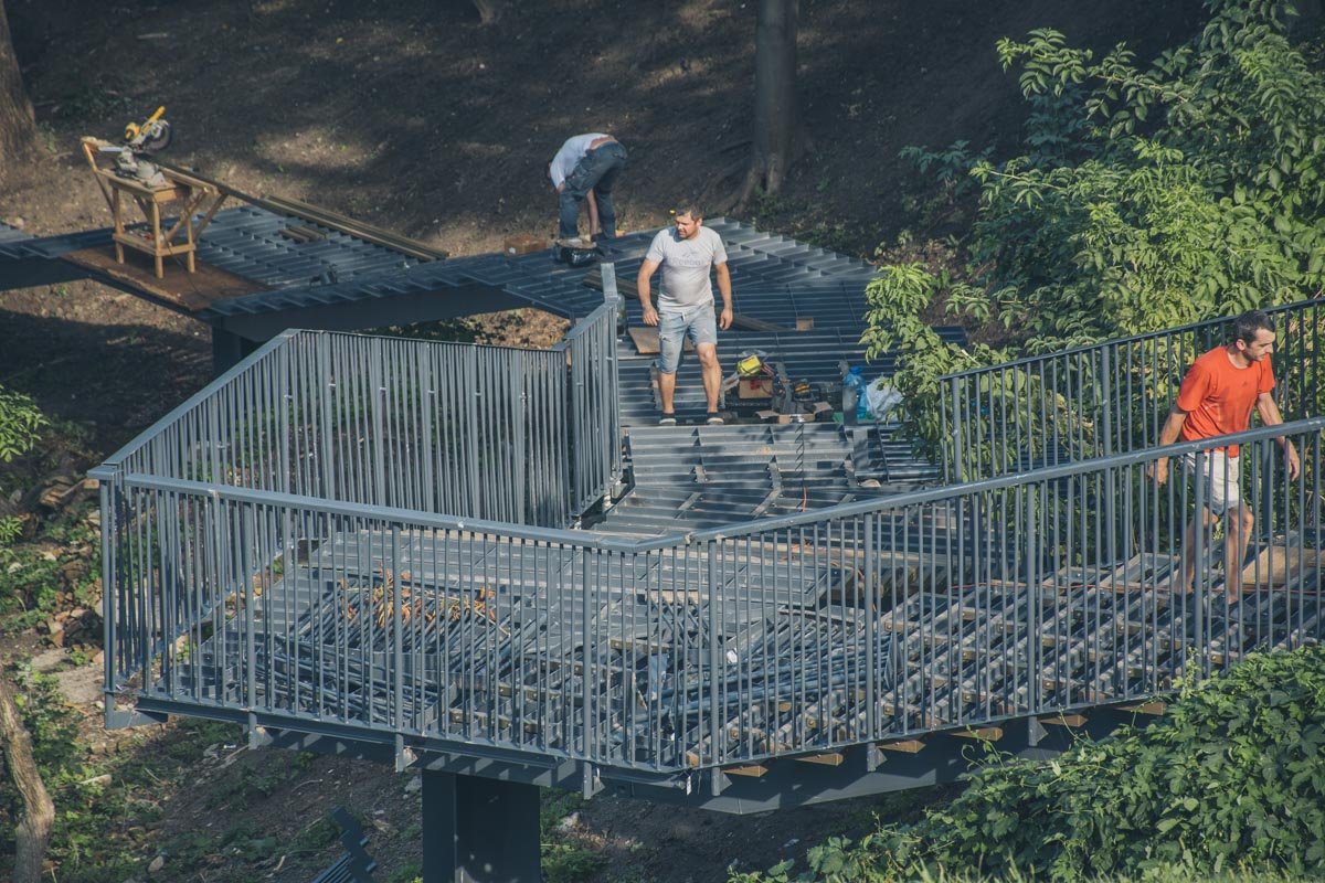 Это пока только каркас ступеней