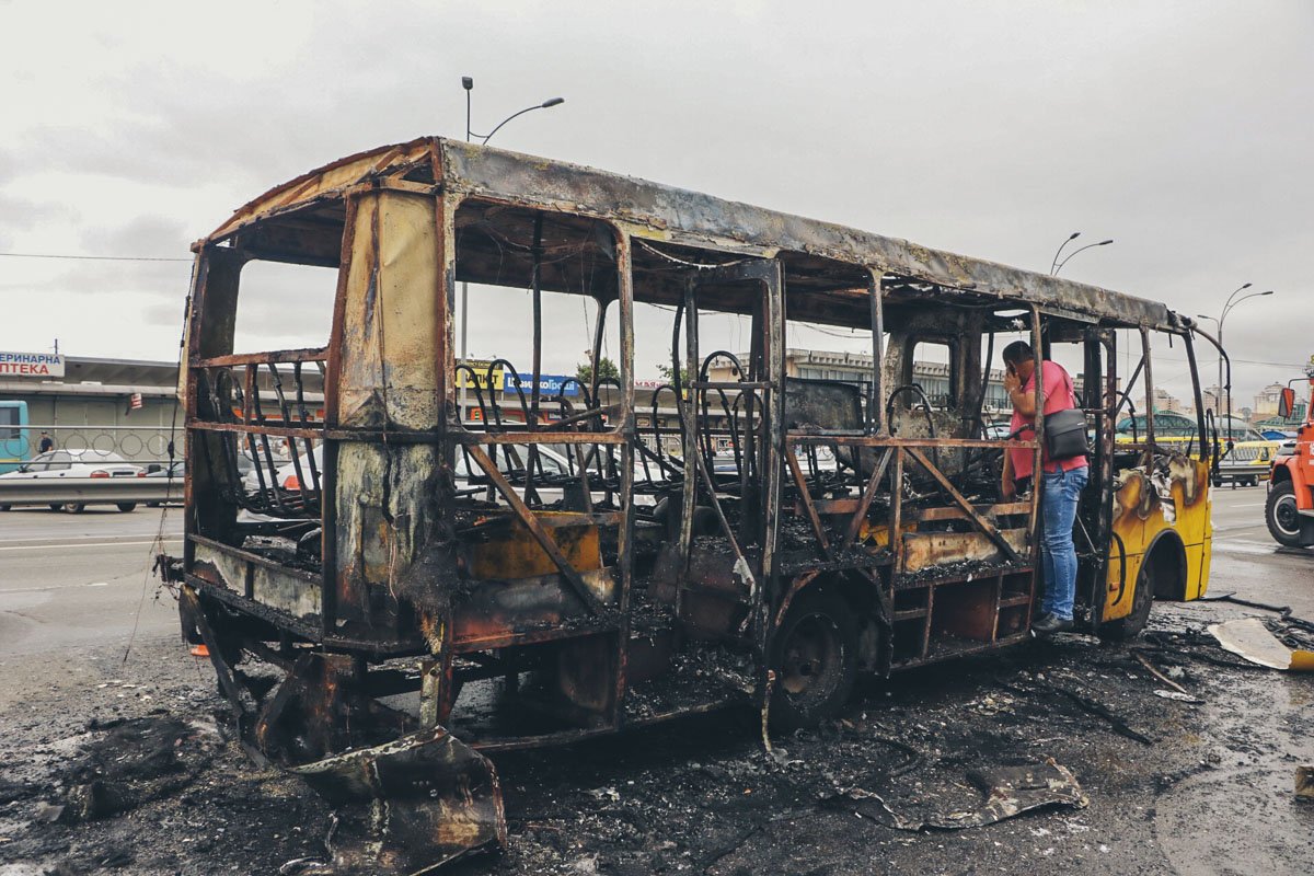 К счастью, никто не пострадал, но транспорт выгорел полностью К счастью, никто не пострадал, но транспорт выгорел полностью