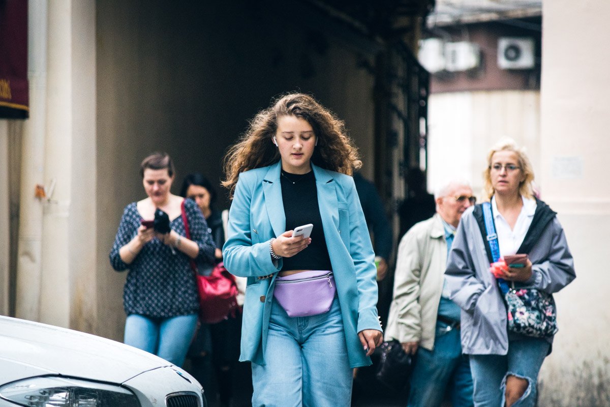 Чтобы пережить дождливую пятницу, надеваем наряд поярче и читаем Информатор! Чтобы пережить дождливую пятницу, надеваем наряд поярче и читаем Информатор!