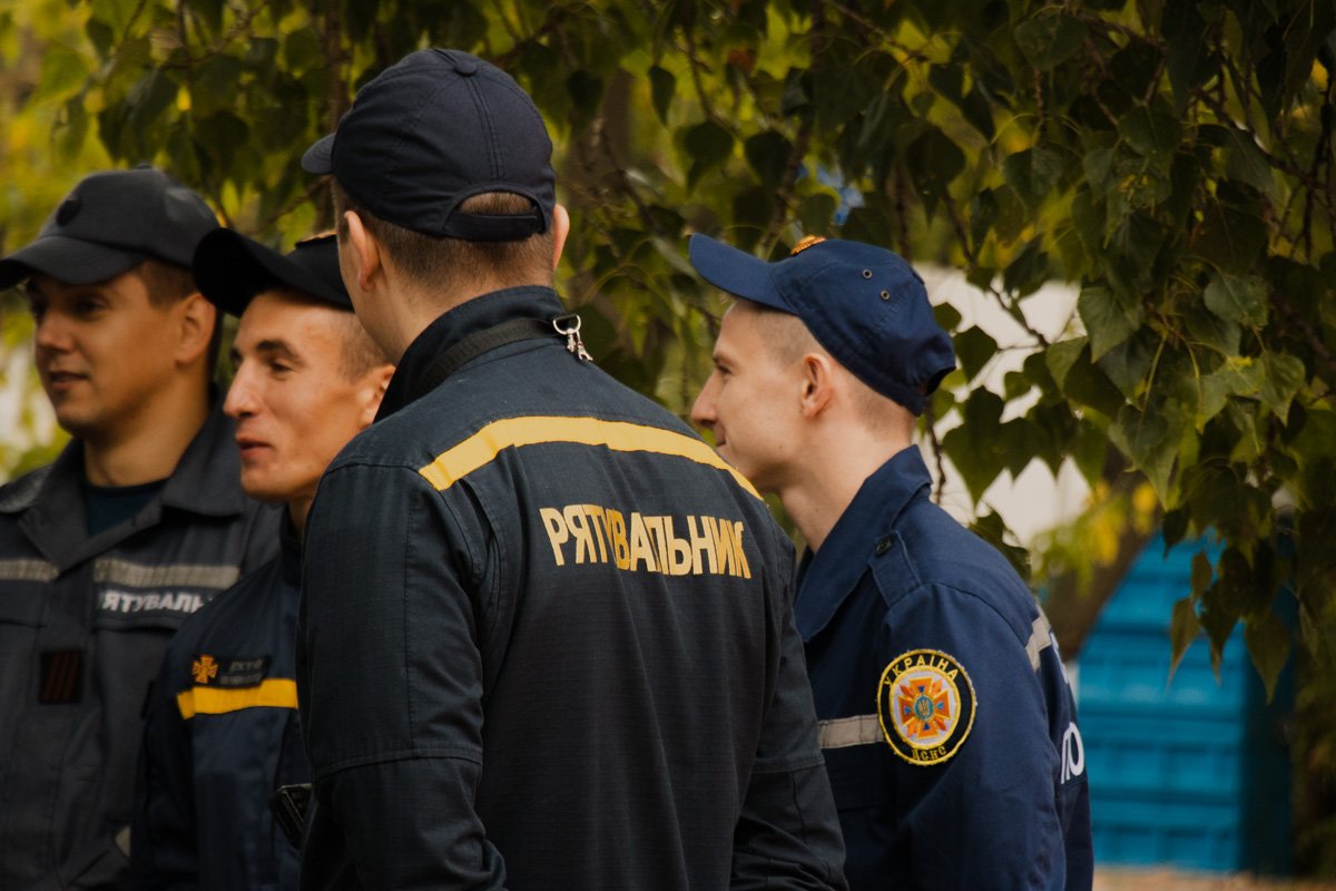 Таким образом спасатели могли отработать не только эвакуацию пострадавших, но и оказание им первой помощи Таким образом спасатели могли отработать не только эвакуацию пострадавших, но и оказание им первой помощи