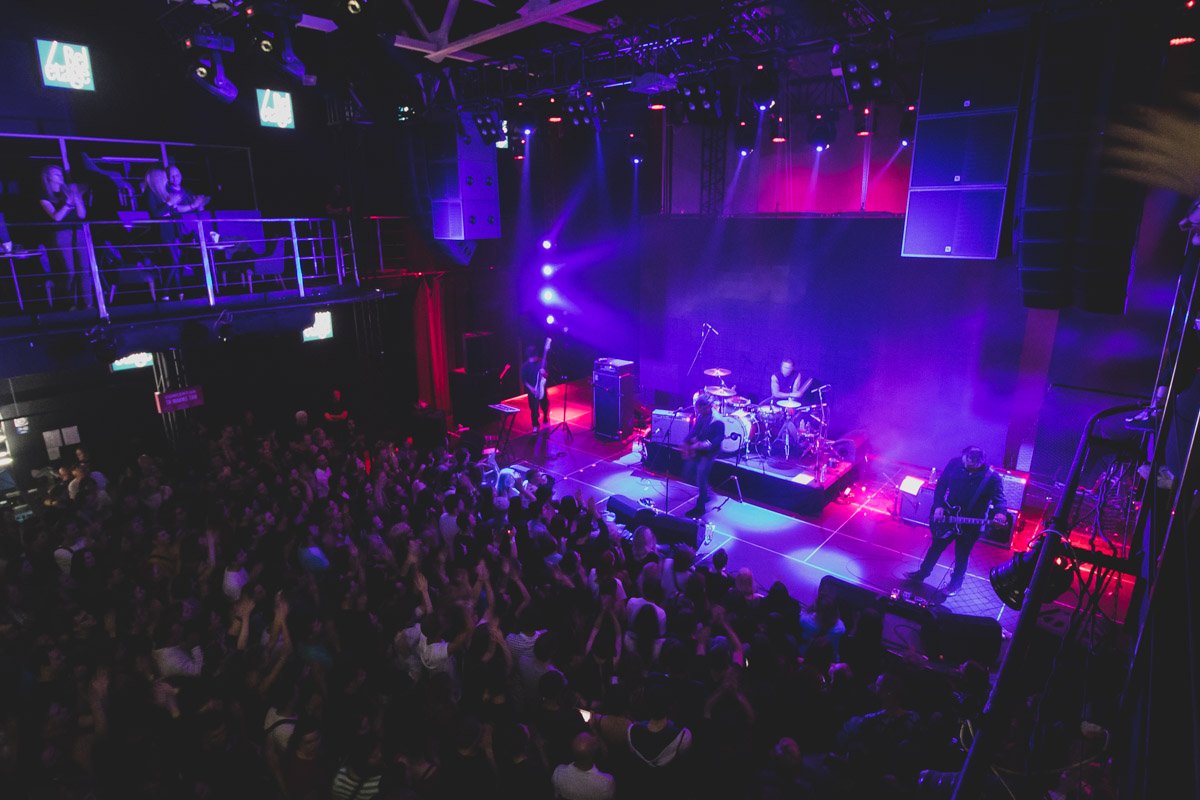 Клуб был забит буквально под завязку