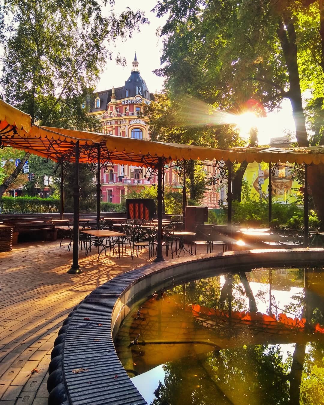 Узнаете это местечко? Фонтан около Золотых ворот. Фото: @zhe.nichka Узнаете это местечко? Фонтан около Золотых ворот. Фото: @zhe.nichka