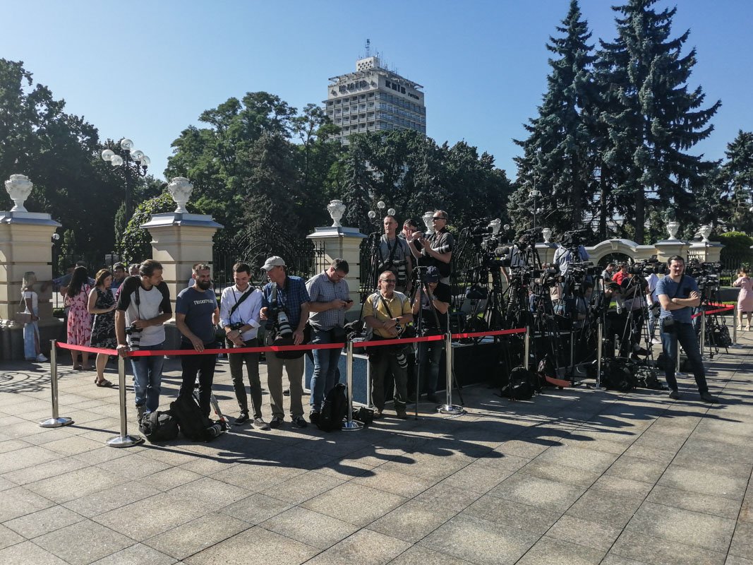 Пресса наготове 