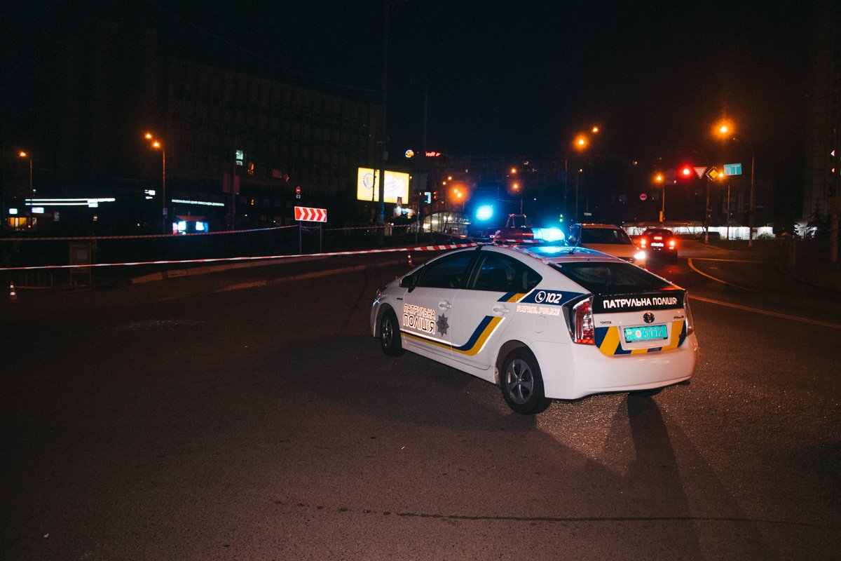 В Киеве на Голосеевской площади произошла перестрелка