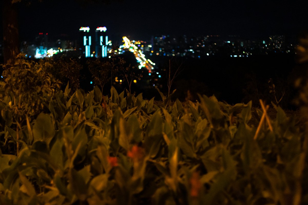 Да и сама локация, с которой мы решили полюбоваться взошедшей луной, отличается особой красотой