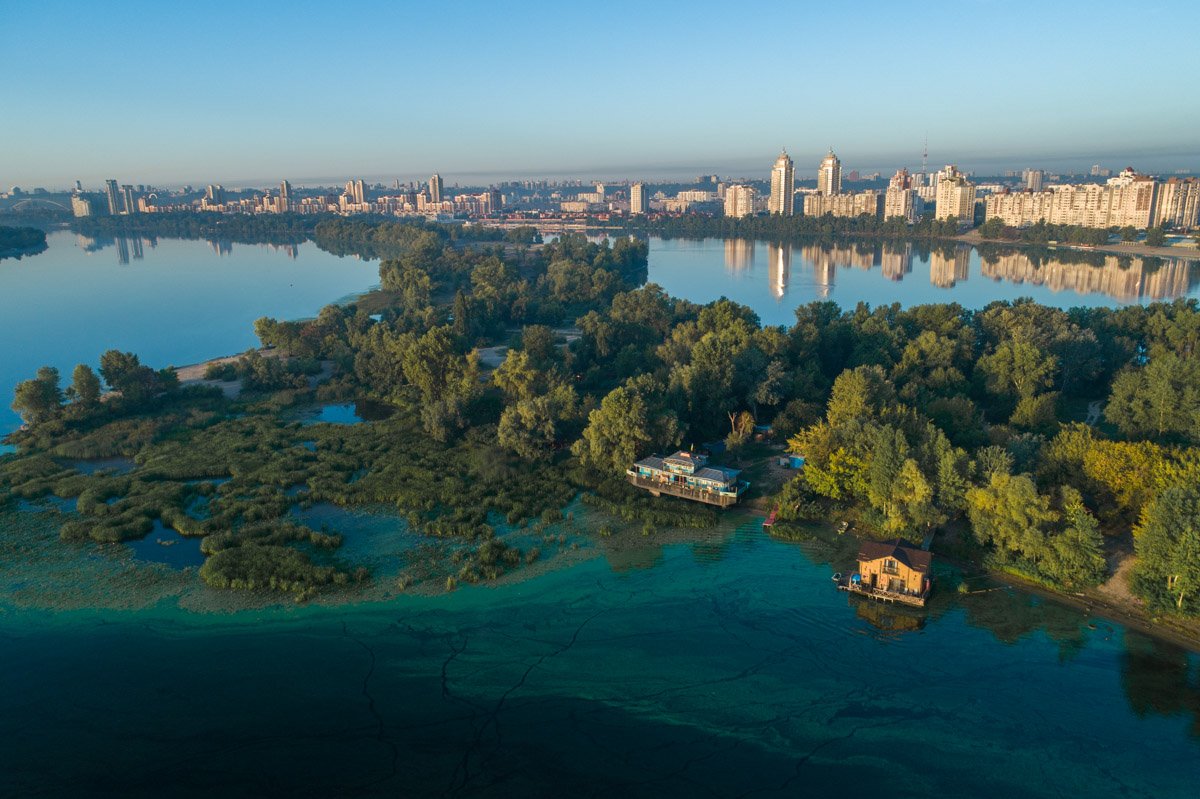 И напоследок напоминание - все это в двух шагах от цивилизации И напоследок напоминание - все это в двух шагах от цивилизации