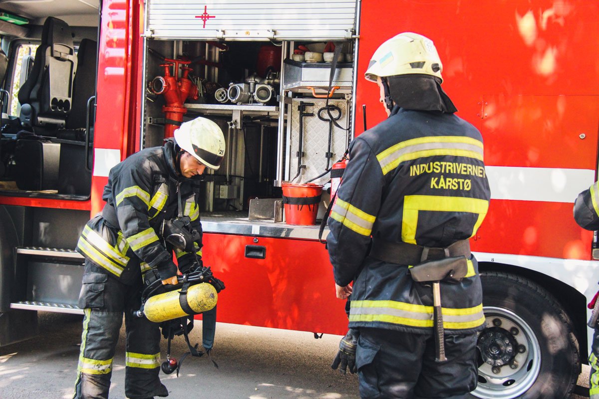 Детали устанавливаются