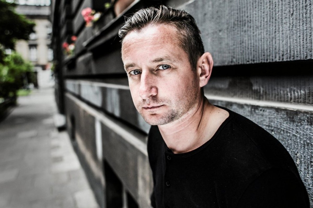 В Октябрьском дворце состоится большой творческий вечер харьковского поэта Сергея Жадана В Октябрьском дворце состоится большой творческий вечер харьковского поэта Сергея Жадана