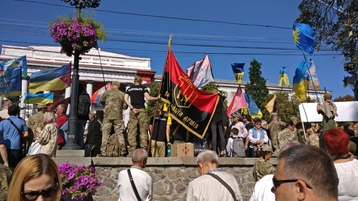 Они защищают нас и Украину