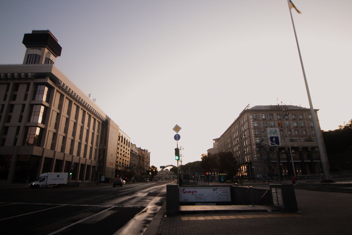 А вот так это место выглядит безо всяких рамок. От ощущения пространства может даже закружиться голова