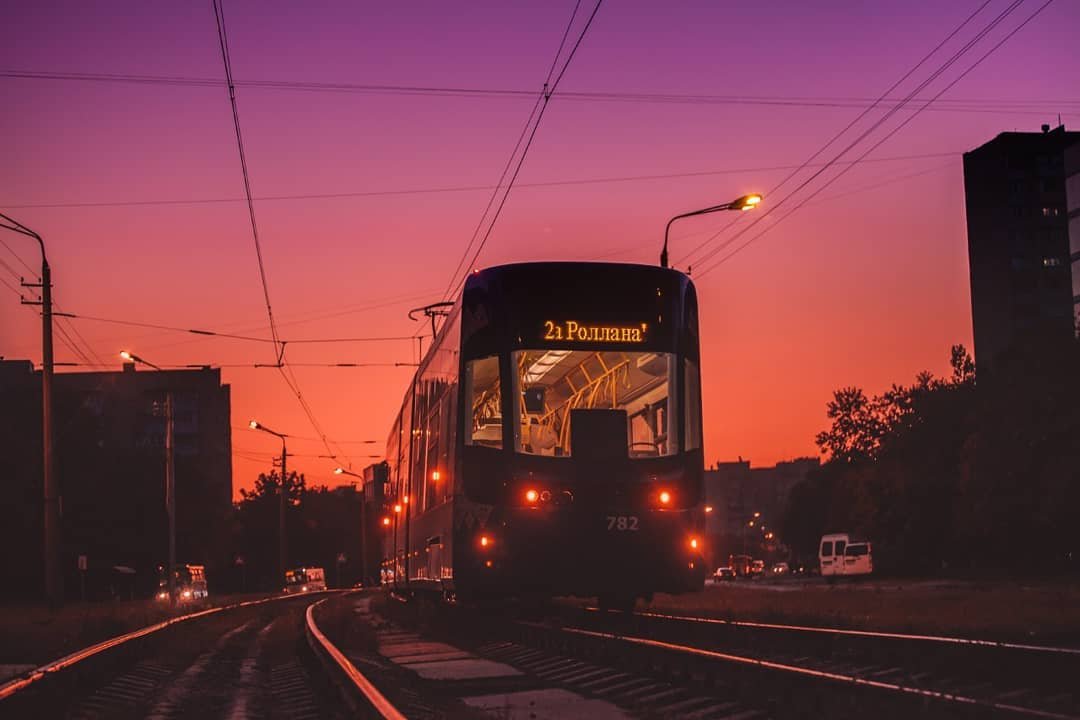 Закаты в Киеве - любовь. Фото: @kv4dromax