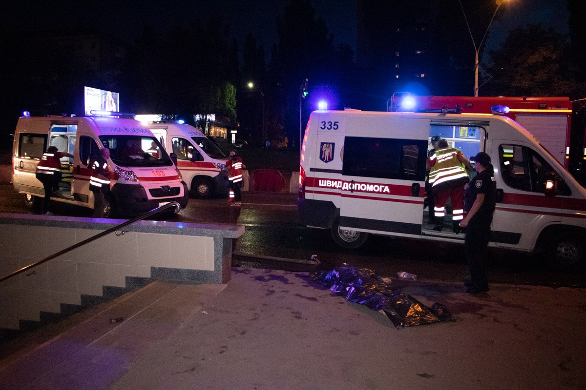 В результате аварии погибла девушка, еще двое парней пострадали В результате аварии погибла девушка, еще двое парней пострадали