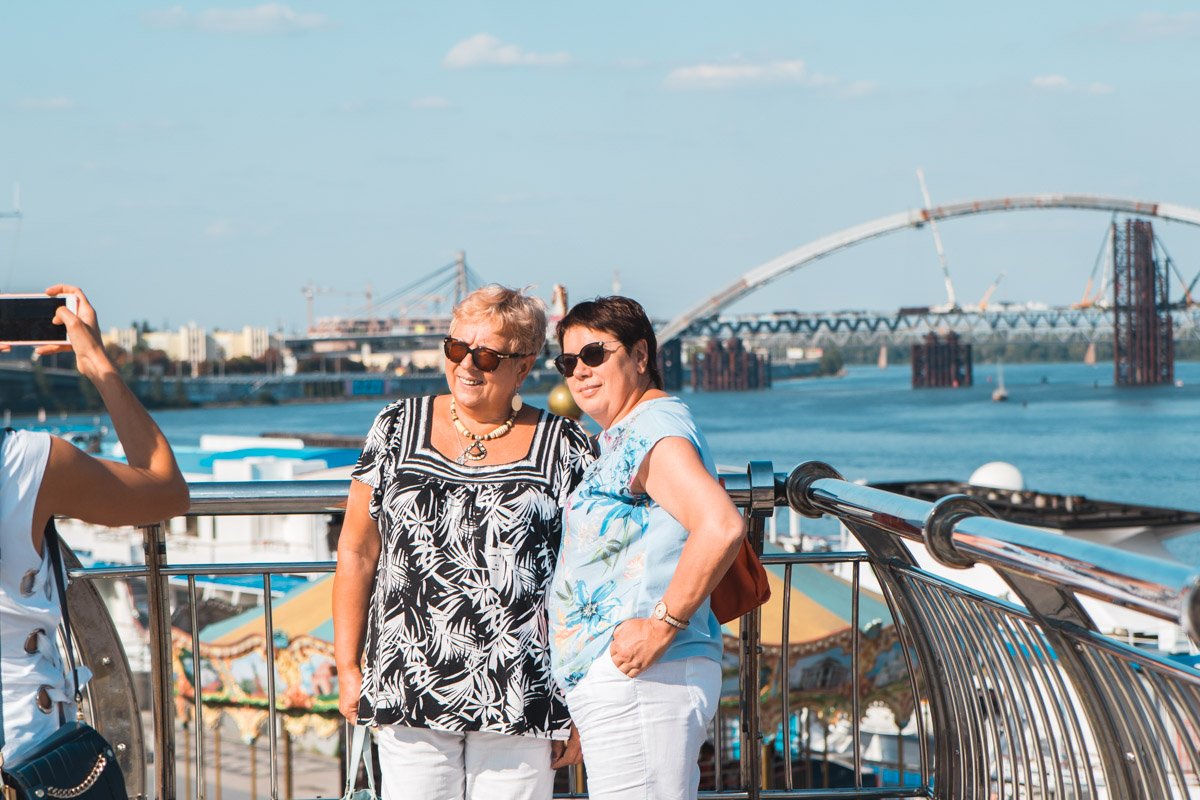 Жители и гости столицы пользуются выходным понедельником и фотографируются от души Жители и гости столицы пользуются выходным понедельником и фотографируются от души