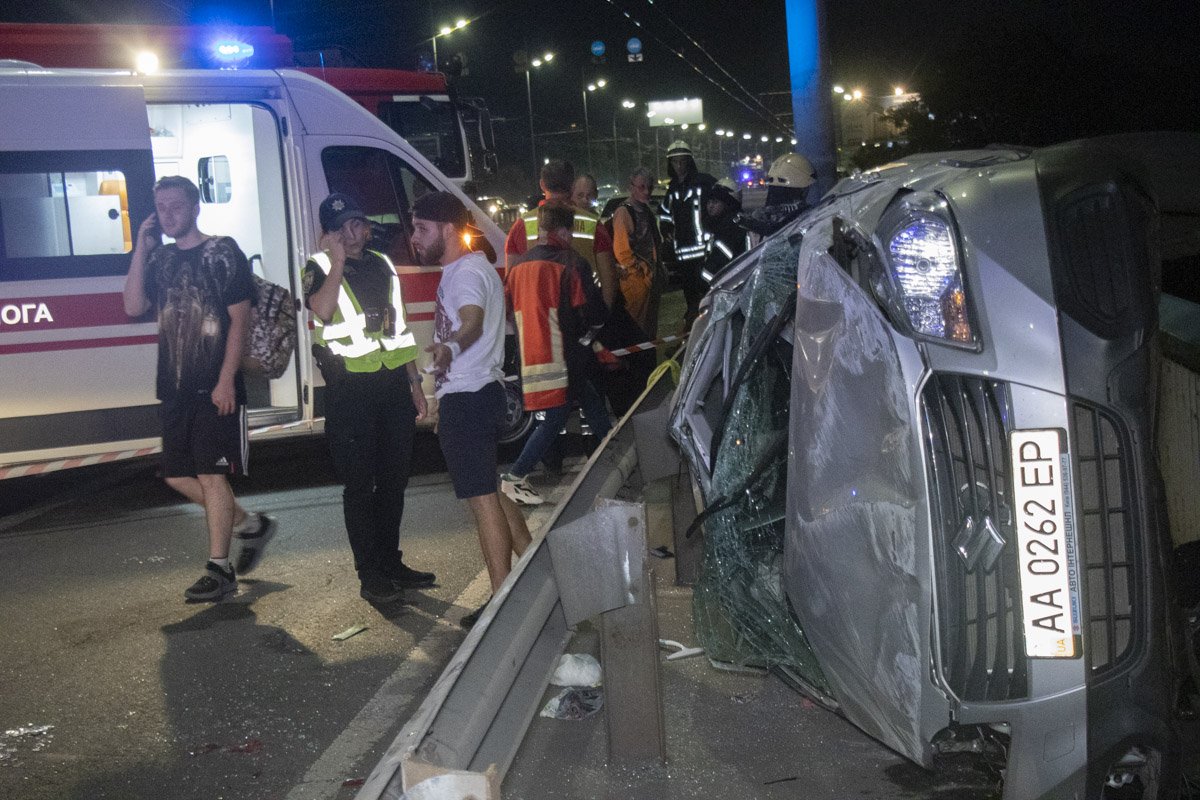 К счастью, ни водитель, ни пассажир не получили травм