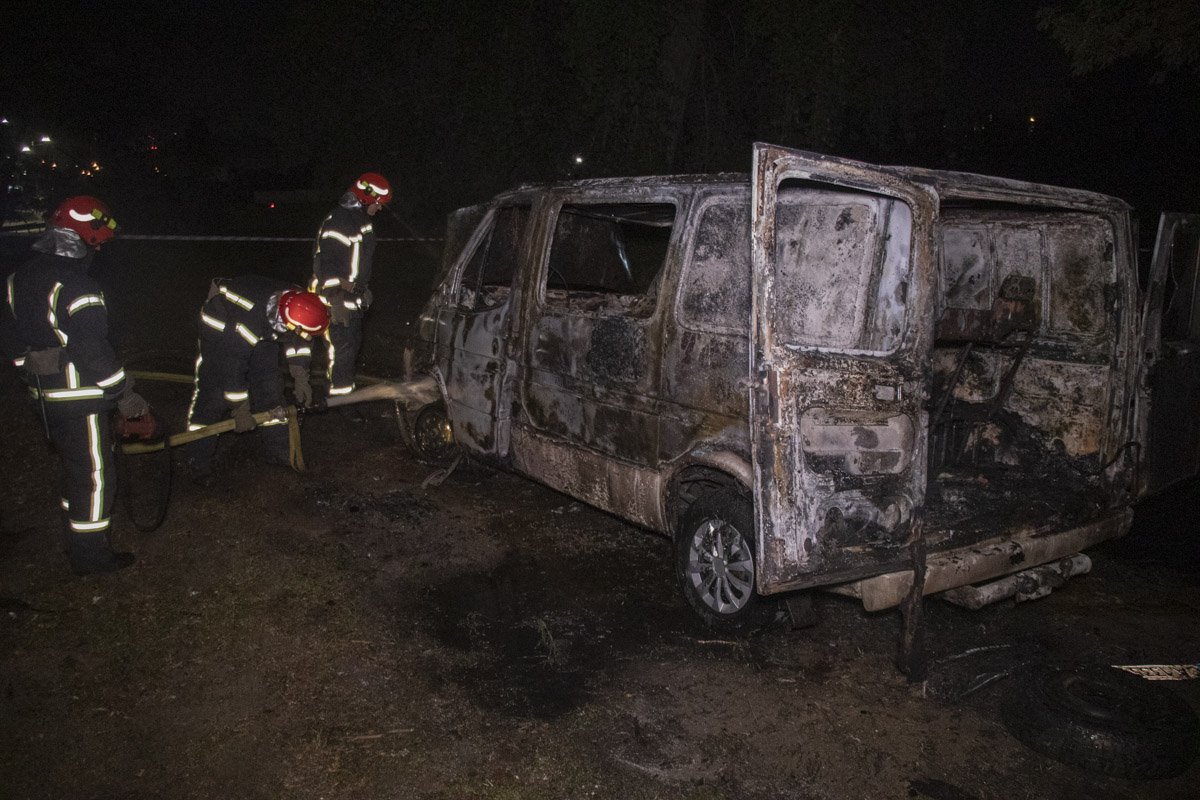 На ликвидацию возгорания были направлены спасатели На ликвидацию возгорания были направлены спасатели