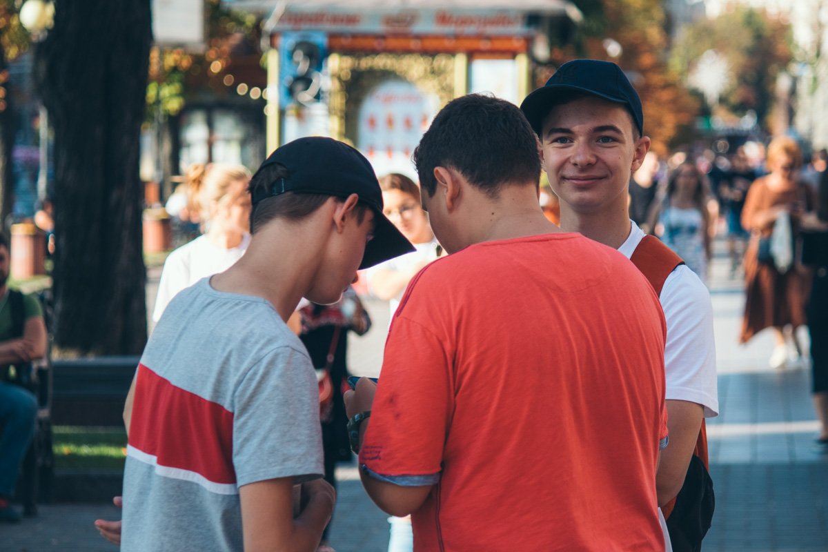 Столица всегда отличалась большим количеством счастливых людей с лучезарными улыбками Столица всегда отличалась большим количеством счастливых людей с лучезарными улыбками