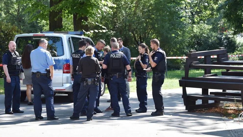 Неизвестный застрелил в берлинском районе Моабит уроженца Чечни Неизвестный застрелил в берлинском районе Моабит уроженца Чечни